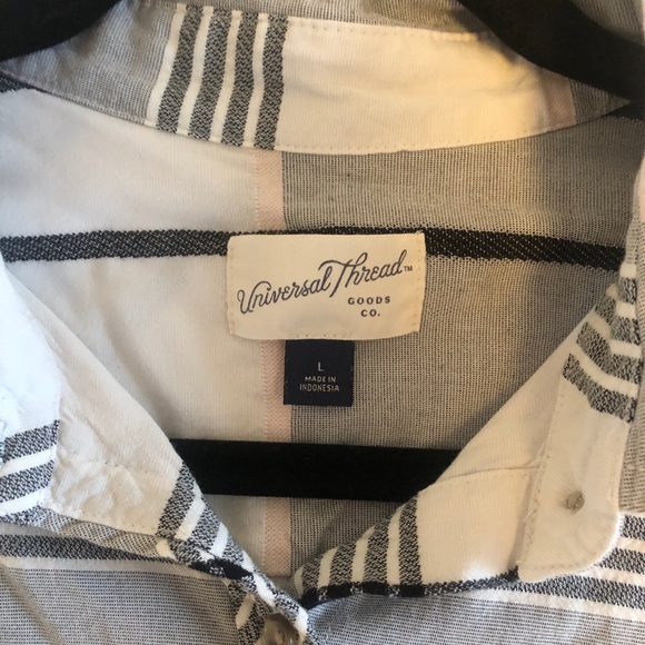 Universal Thread Flannel - Picture 4 of 4